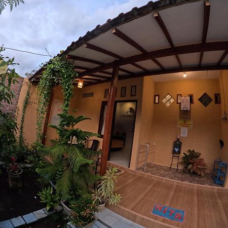 Nitha Homestay Banyuwangi  Exteriér fotografie